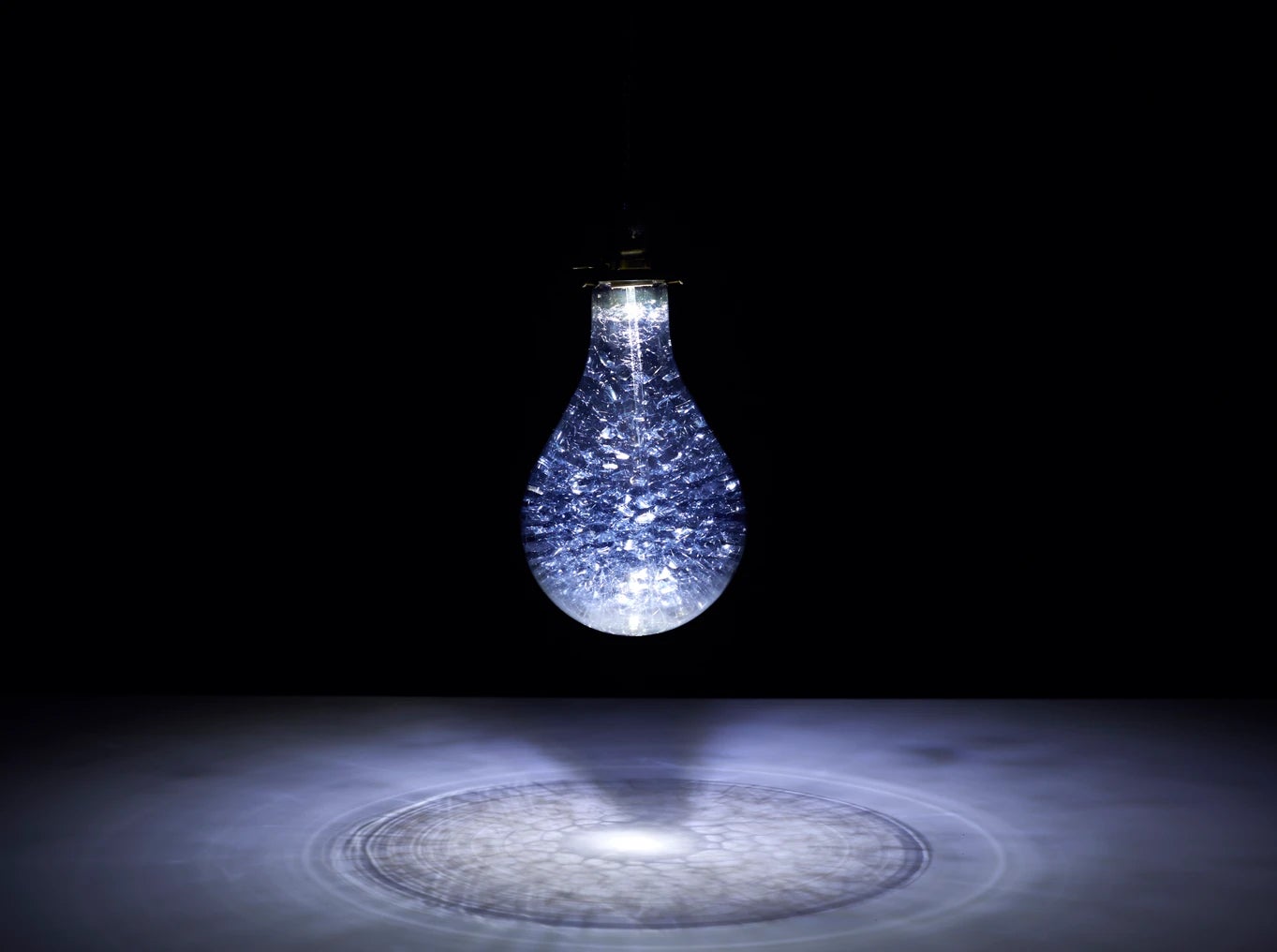 指をかざすだけで決済可能なスマートリングで、生活にワクワクを。「RINGO PAY」開発ストーリー｜VITROのストーリー｜PR TIMES