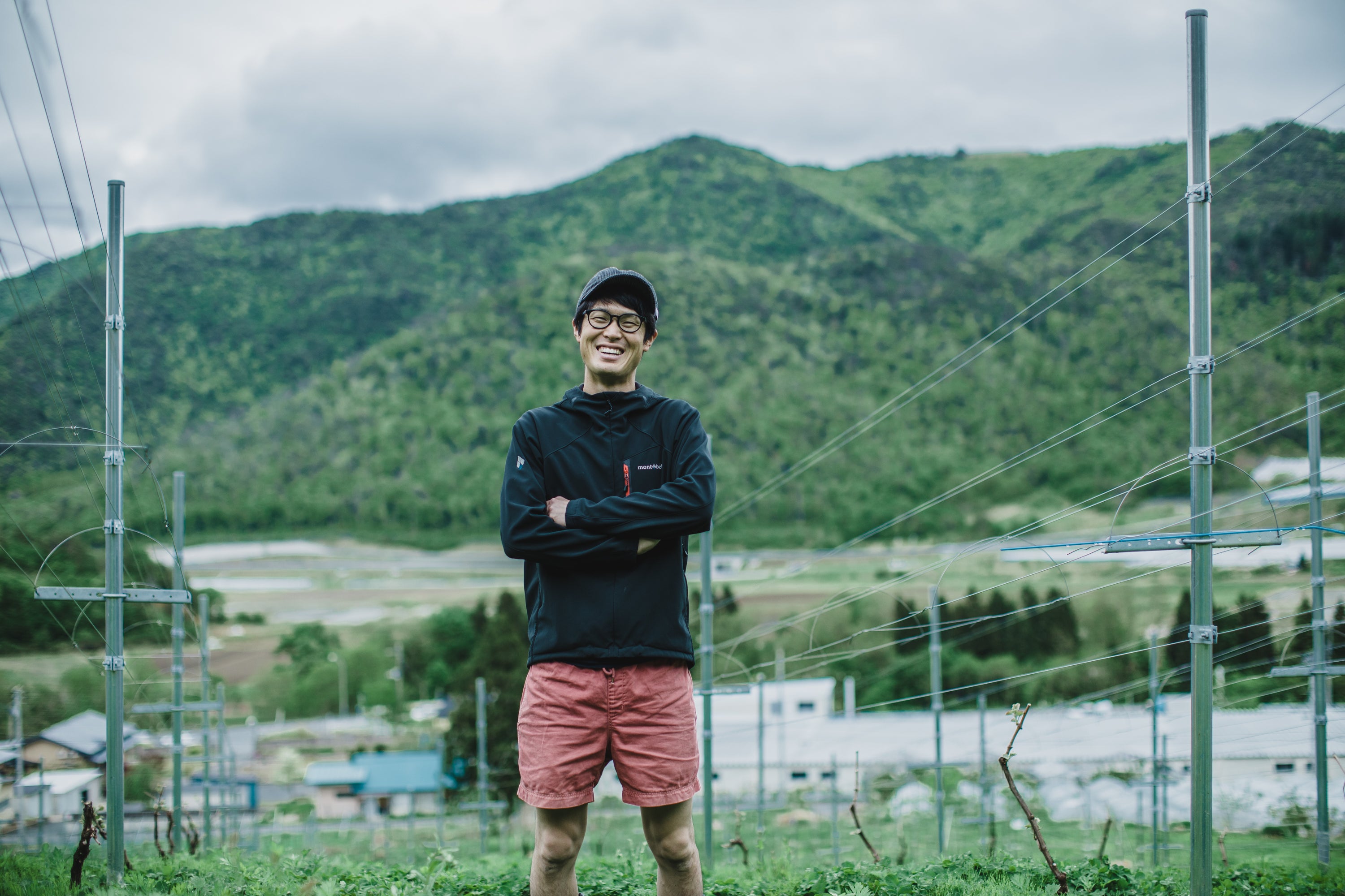 「ブドウ以外のものを使わず、ワインを造る」。山形県南陽市のワイナリーGRAPE REPUBLIC、初となる国際品種のワイン造りへの挑戦