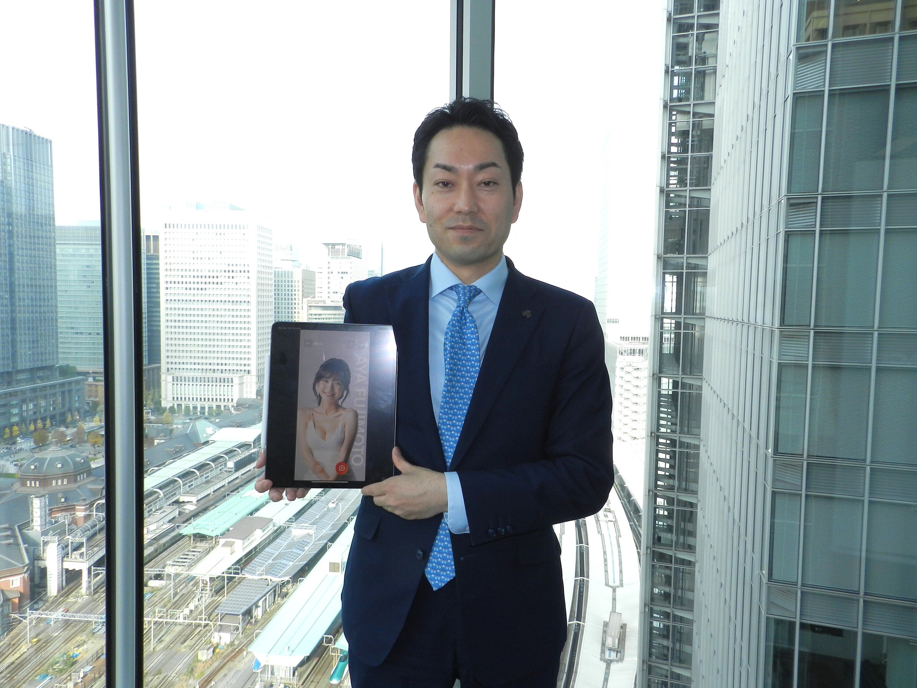 “唯一無二の相棒”が、僕を前に進めてくれる ～AIアバター社員が語る、“AIに応援される日常”～