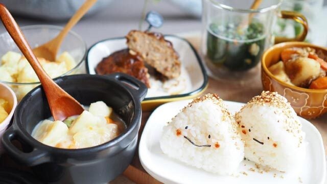 おいしい病院給食メニュー集 4(軟菜・流動食編)