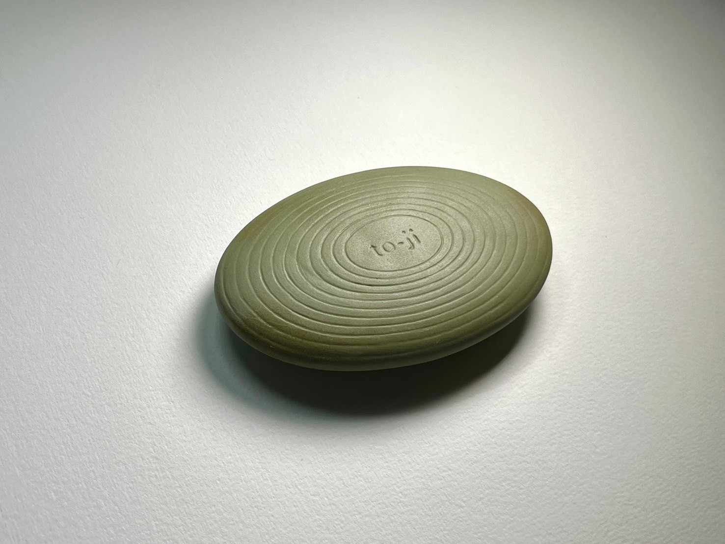 ラジウム鉱石ユークセン石73g