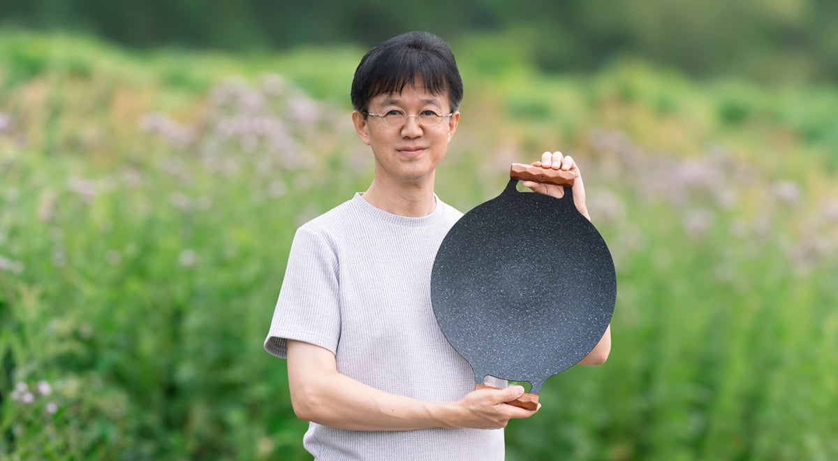 マルチグリドル「グリドルキング」と専用蓋「グリフィット01」の開発秘話。後発ながら、発売3週間でAmazonランキング1位を獲得。成果の裏側と今後の展望とは！？