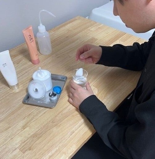 生クリームに顔をうずめてみたい！」そんな想いで生まれたDEWの新洗顔