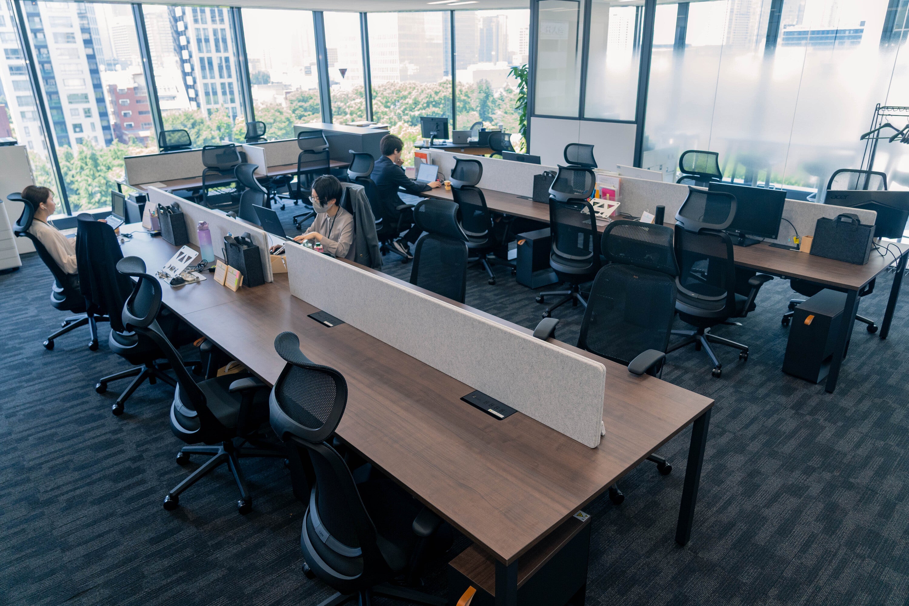 3Dオフィスデザイナーで理想のオフィス移転をわずか半年で実現したメガソフトの挑戦