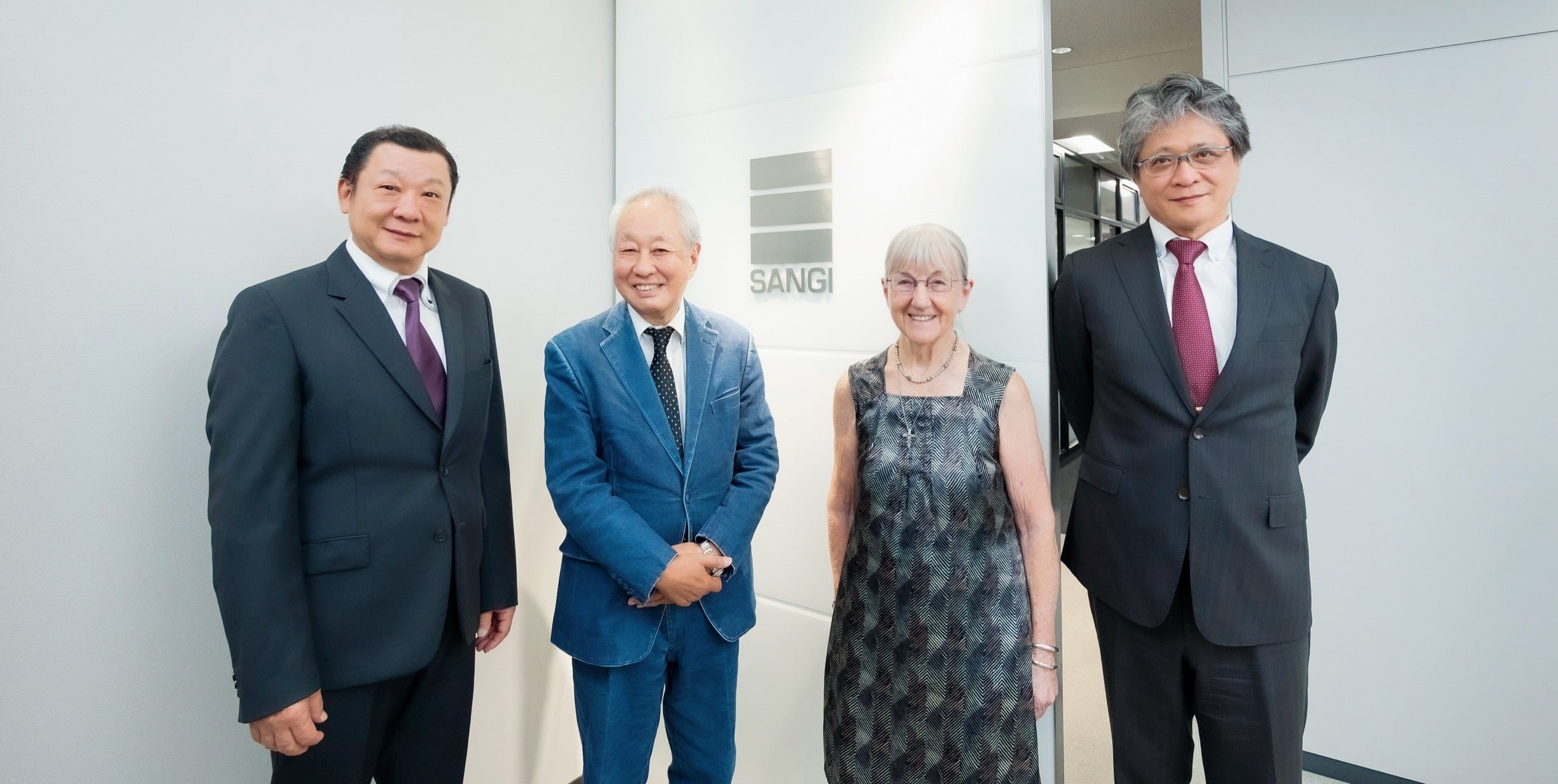 アパガード「芸能人は歯が命」のコピーはなぜ生まれた？サンギを支えたメンバーが語る、会社の50年史 前編