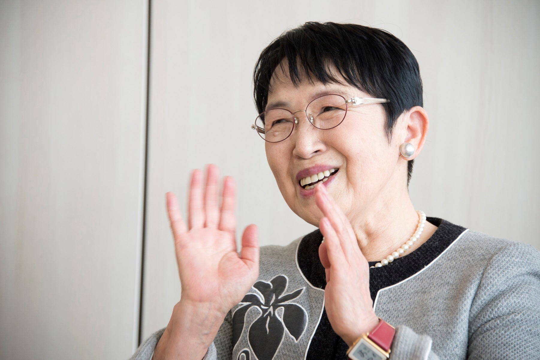 仕事で信頼される女性の美しいマナー＆話し方 Amazon.co.jp: なぜか好かれる人の話し方 (日経WOMAN別冊