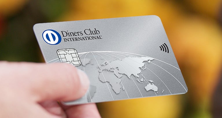 植竹希望プロ、工藤遥香プロ　サイン入りゴルフボール 女子プロゴルファーの応援に取り組むダイナースクラブが、植竹