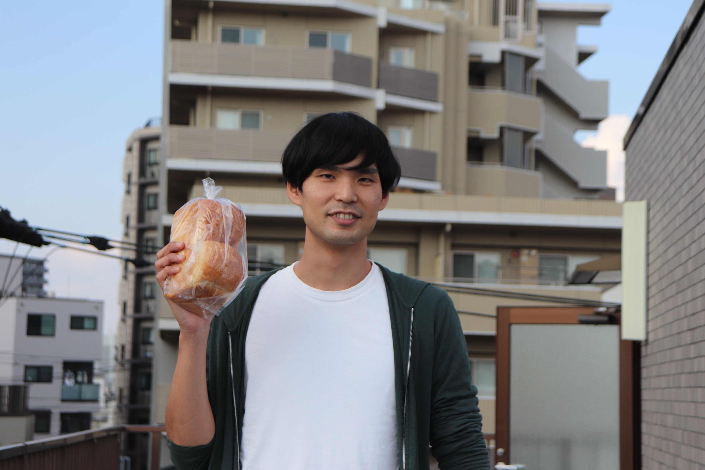 社会起業家とパンマニアのエンジニアが創業した、パンのフードロス削減