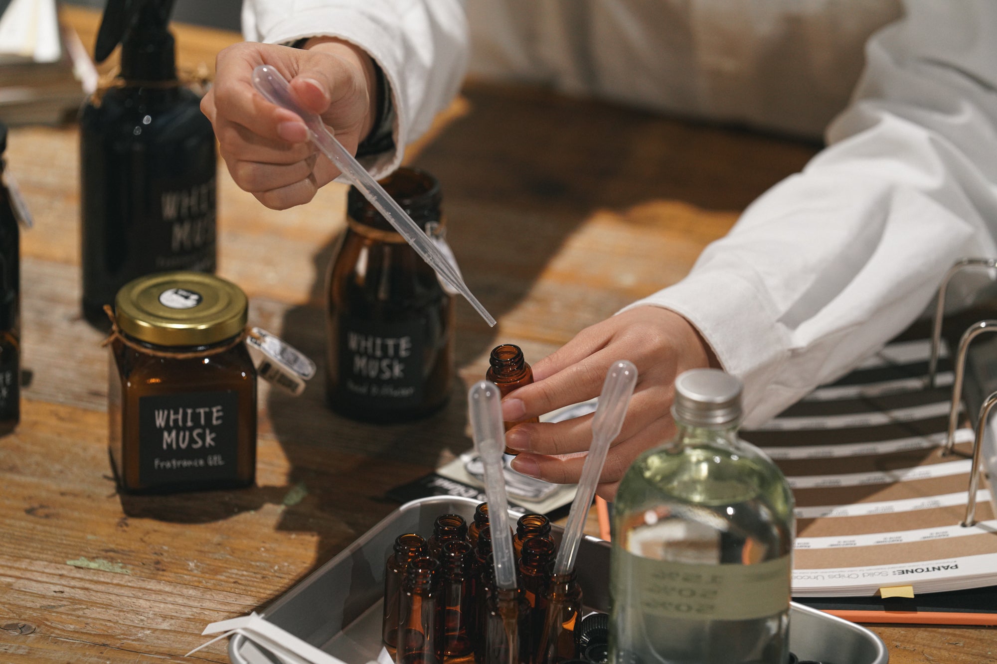 WHITE MUSK」の香りはいかにして生まれたか。他の追随を許さない
