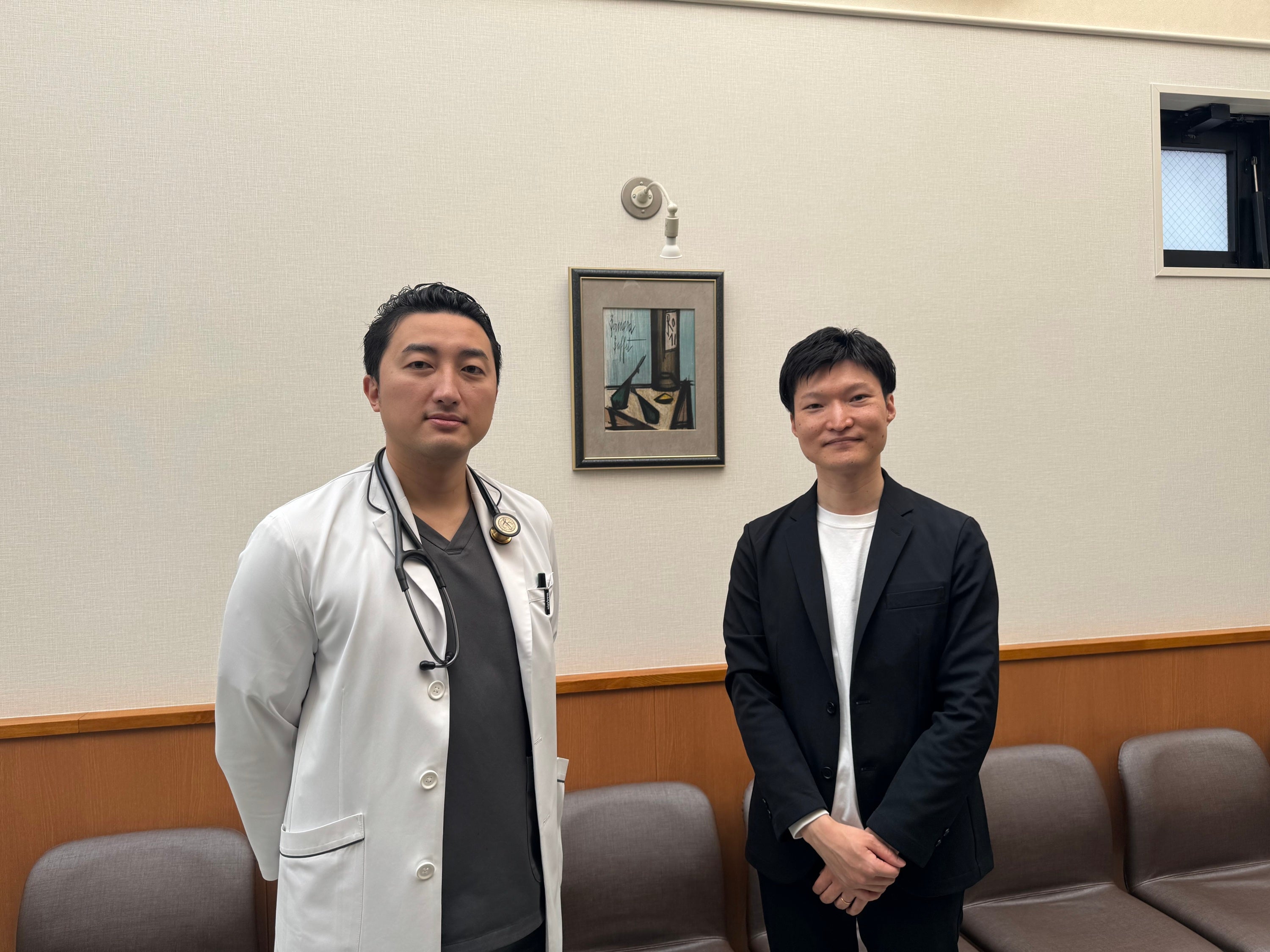 WEB問診Symviewで築く、持続可能な在宅医療 ─ 高齢化社会における糖尿病専門医のアプローチ