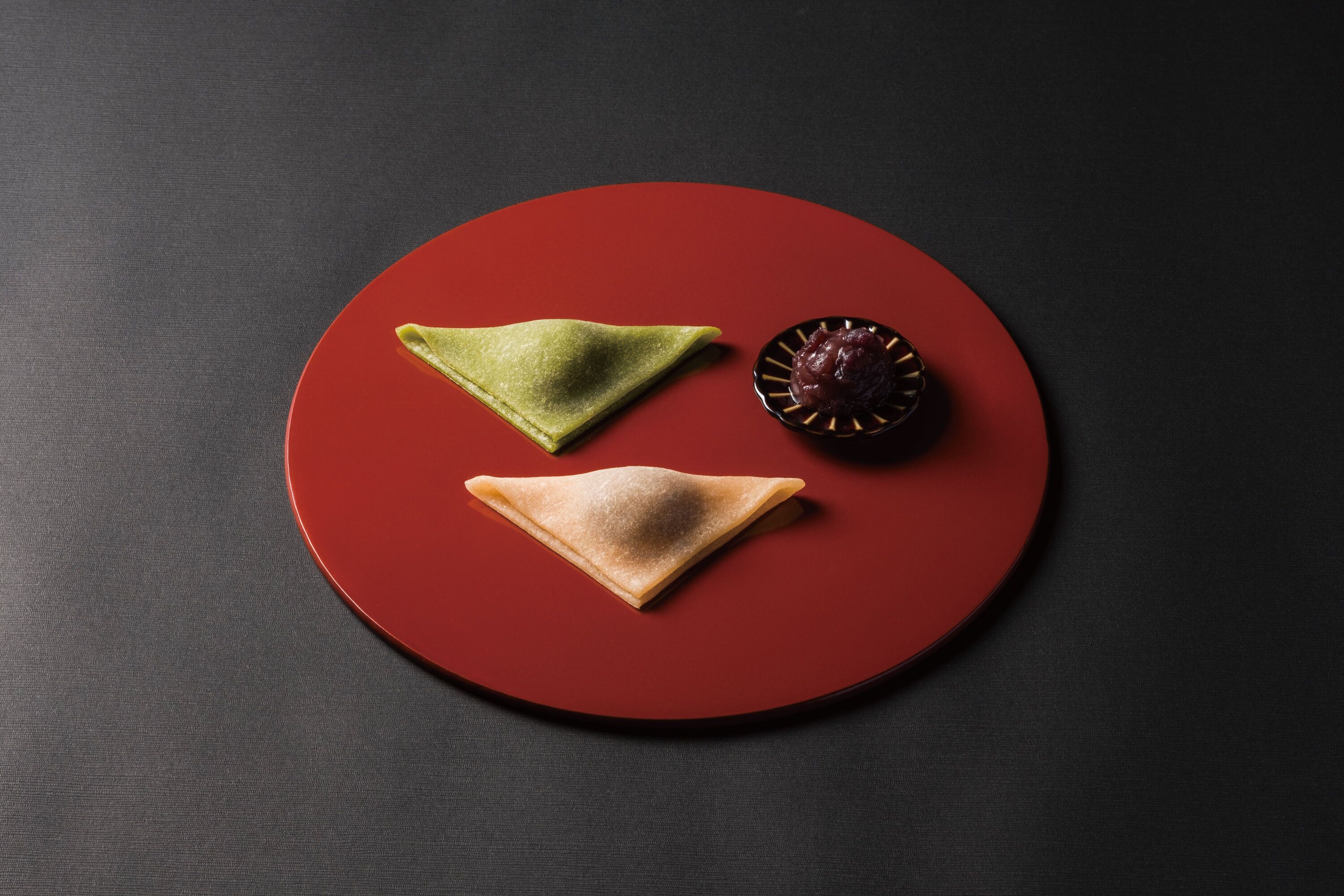 「お菓子屋さんは人の幸せのためにある」―会社設立60周年。京都銘菓「つぶあん入り生八つ橋 おたべ」「京ばあむ」など日本各地に展開する美十グループの歩みとお菓子作りの信念とは。