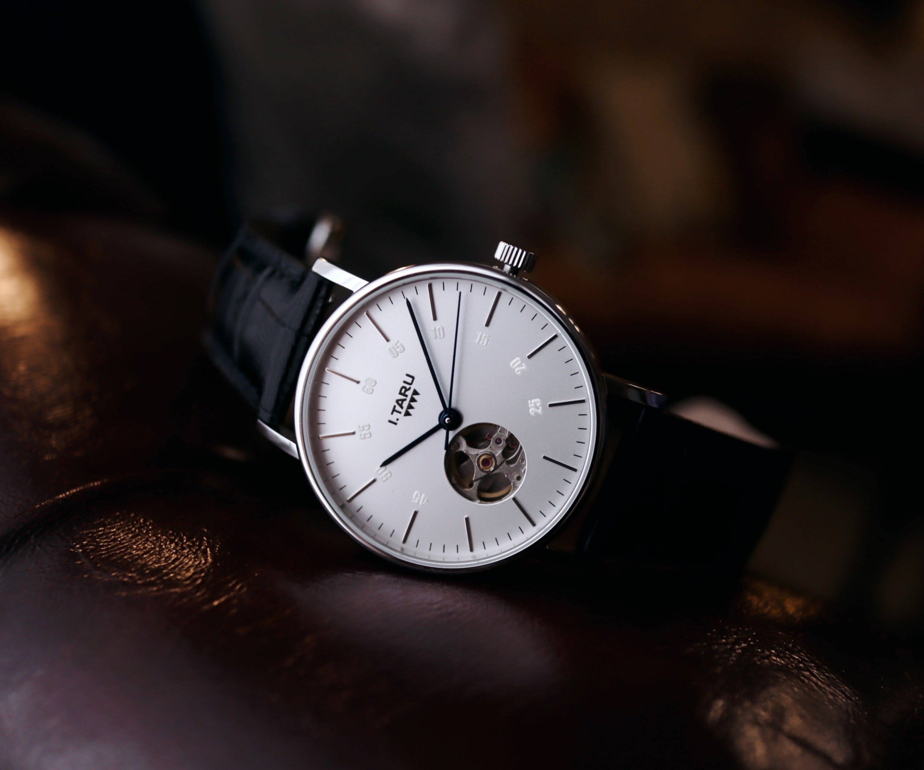自分の価値を高める、入門機械式ビジネス腕時計「I.TARU（イタル